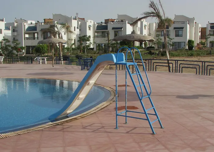 Two-bedroom With Sea View Roof - Orora Village * Ain Sukhna